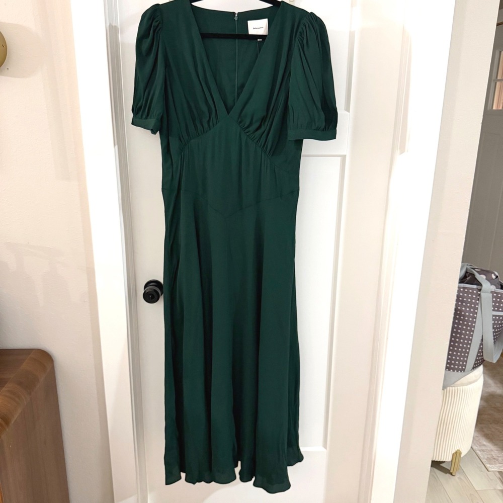 NWT Reformation Naira Maxi Dress Forrest Green Short Puff Sleeve V Neck Size‎ 12